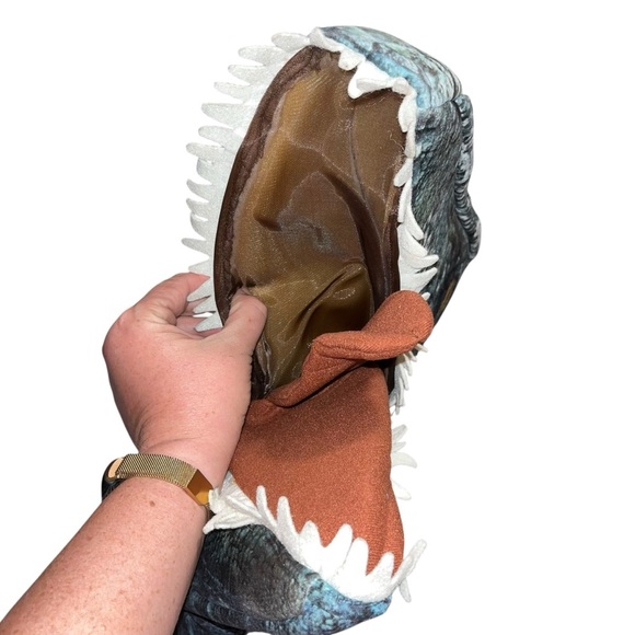 Jurassic Park World Raptor Dinosaur Mask Large 17” long like new - Picture 3 of 4